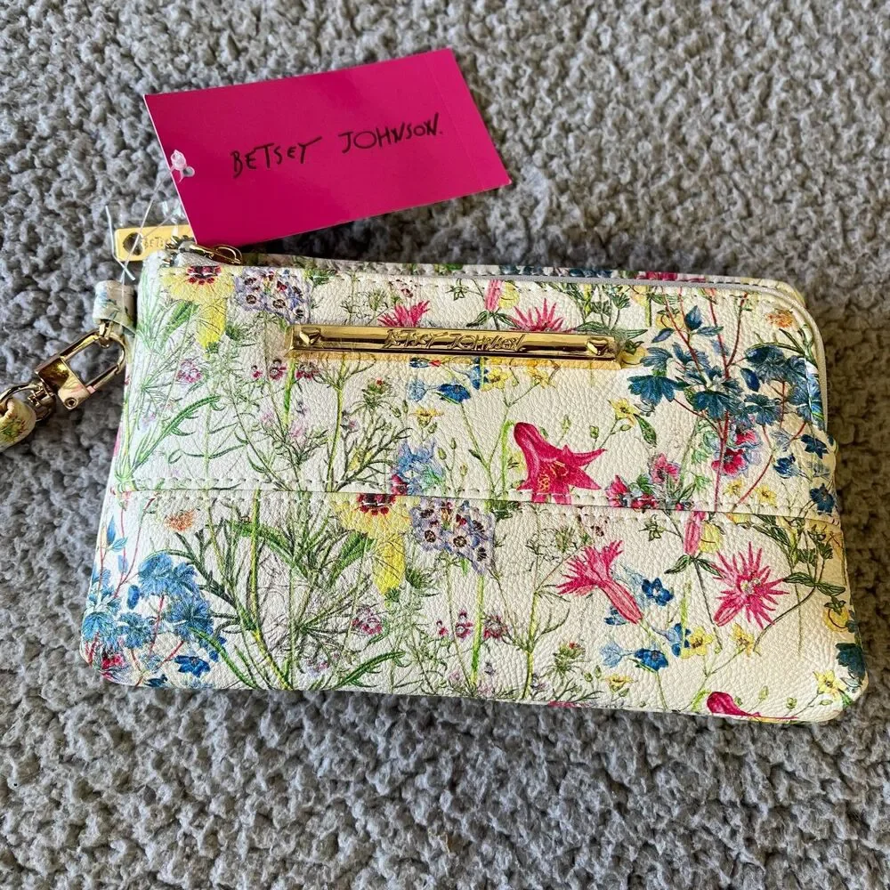 BETSEY JOHNSON  Wristlet Pouch Womens One Size Floral White Gold Wrist Strap